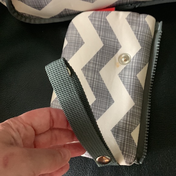 SKIP HOP stroller organizer - Picture 7 of 10